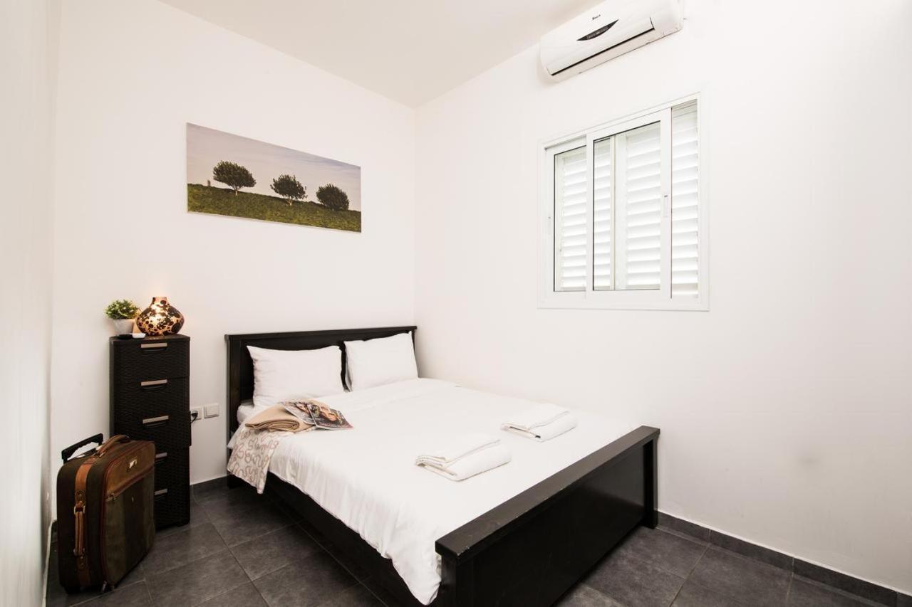 Apartmán Miraks Harav Kuk Tel Aviv Exteriér fotografie
